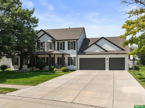 9902 S 173rd Cir, Omaha, NE, 68136-1929 | Card Image