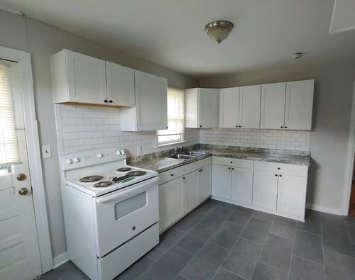 603 Long Hollow Pike, Gallatin, TN, 37066-2685 | Card Image