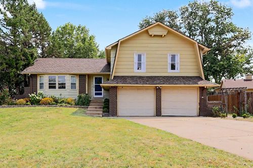 8233 E Bluestem Ct, Wichita, KS, 67207-5192 | Card Image