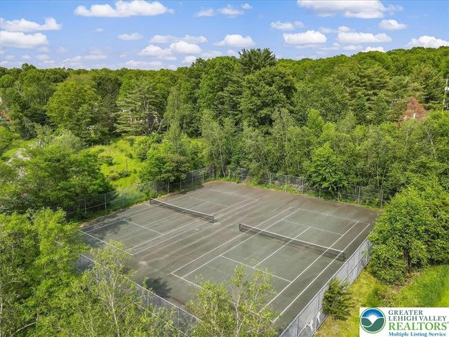 5015 Woodbridge Dr E, House other with 3 bedrooms, 2 bathrooms and null parking in Bushkill PA | Image 22