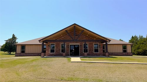 625 N Main St, Ada, OK, 74820-9565 | Card Image