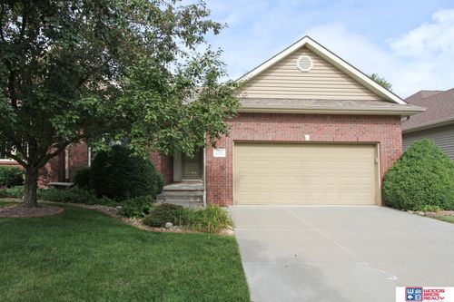 7525 Kentwell Ln, Lincoln, NE, 68516-6501 | Card Image