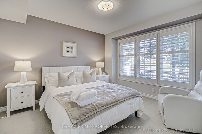 4765 Highway 7, House attached with 4 bedrooms, 3 bathrooms and null parking in Vaughan ON | Image 5