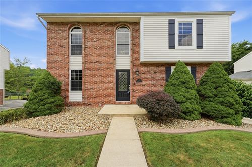 328 Whitney Chase Ln, North Huntingdon, PA, 15642-1961 | Card Image