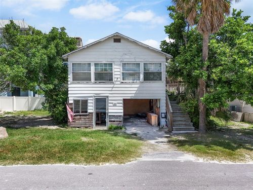 104 10th Street S, BRADENTON BEACH, FL, 34217 | Card Image