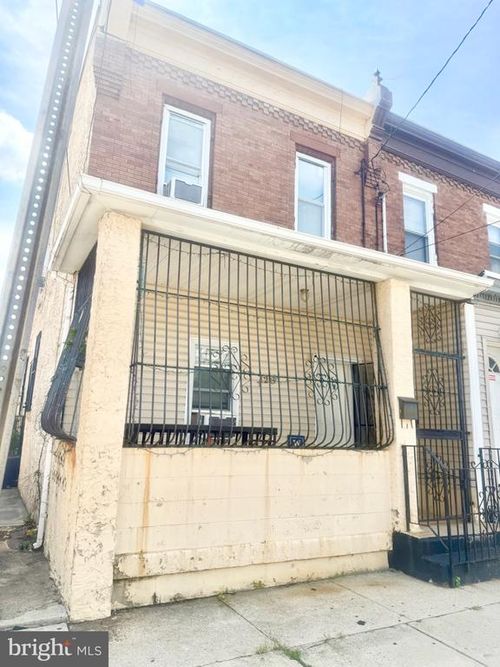 128 York St, CAMDEN, NJ, 08102-2732 | Card Image