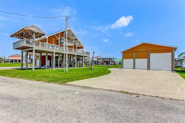 950 Seadrift Dr, House other with 5 bedrooms, 4 bathrooms and null parking in Crystal Beach TX | Image 41