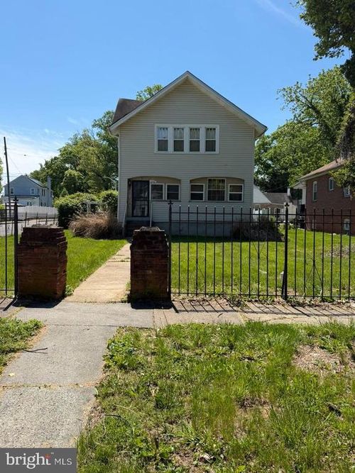 4301 Ridgewood Ave, BALTIMORE, MD, 21215-4841 | Card Image