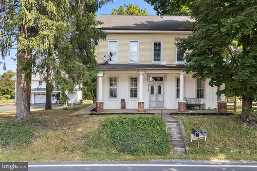 9139 Breinigsville Rd, BREINIGSVILLE, PA, 18031-1210 | Card Image