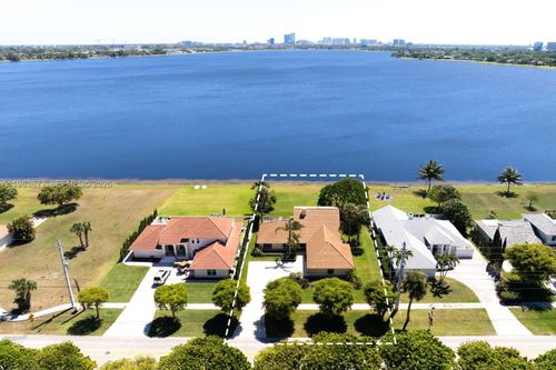 3600 N Shore Dr, West Palm Beach, FL, 33407-3500 | Card Image