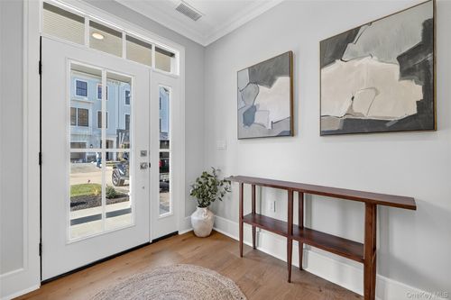 1806 Soundview Court, Yorktown, NY, 10598 | Card Image