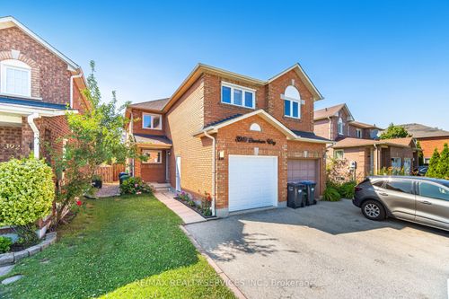 3919 Stoneham Way, Mississauga, ON, L5N6Y6 | Card Image