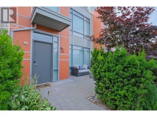 106-1151 Sunset Dr, Kelowna, BC, V1Y0G2 | Card Image