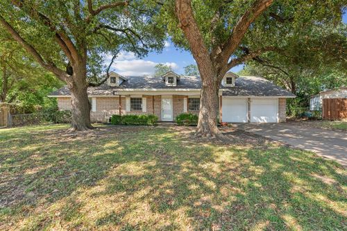 1604 Miller Court, Pantego, TX, 76013 | Card Image