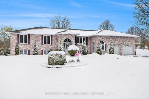 8 Davis Lane, Smiths Falls, ON, K7A4S5 | Card Image