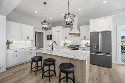 3010 Trailside Dr, Robins, IA, 52328 | Card Image