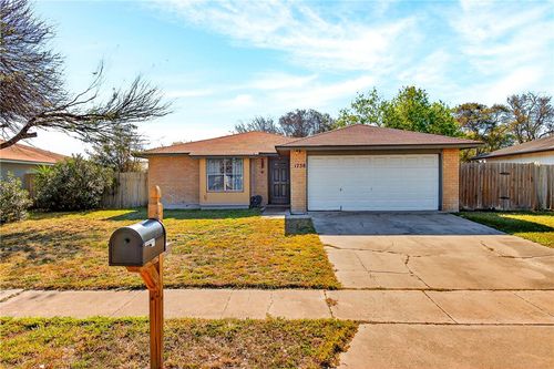 1738 Sun Beam Dr, Corpus Christi, TX, 78412-5137 | Card Image