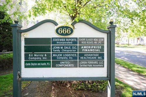 666 Godwin Ave, Midland Park, NJ, 07432-1449 | Card Image