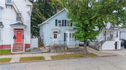 81 Pomona Ave, Providence, RI, 02908-5257 | Card Image