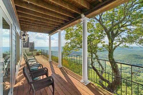 8761 Scenic Hwy, Lookout Mountain, GA, 30750-4147 | Card Image