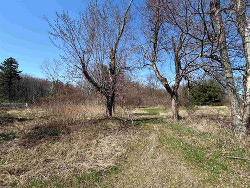 8778 Gratiot Ave, Columbus, MI, 48063-3719 | Card Image