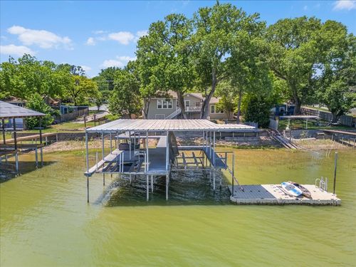 1128 W Lake Dr, Weatherford, TX, 76087-8116 | Card Image