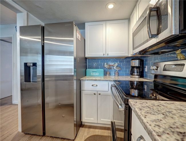 APT-121 - 4901 State Highway 361, Condo with 2 bedrooms, 2 bathrooms and null parking in Port Aransas TX | Image 16