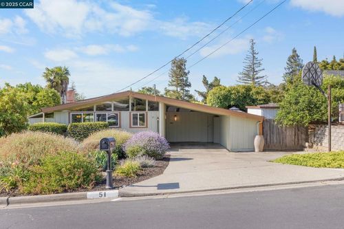 51 Gilrix Dr, Martinez, CA, 94553-3037 | Card Image