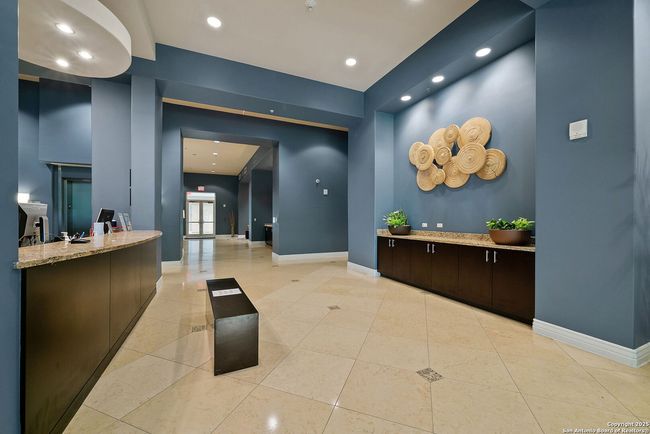 APT-310 - 215 Center St, Condo with 3 bedrooms, 3 bathrooms and null parking in San Antonio TX | Image 33