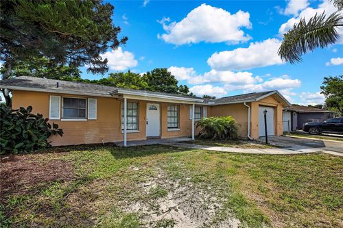 11220 Linden Ln, PORT RICHEY, FL, 34668-2227 | Card Image