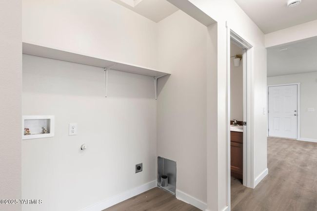 Washer & Dryer Hookup | Image 15
