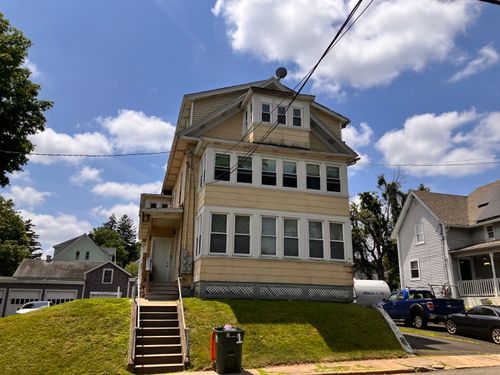 25 New St, Meriden, CT, 06450-3701 | Card Image
