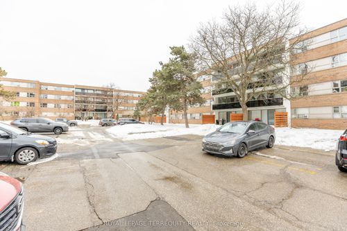 202-30 Sunrise Ave, North York, ON, M4A2R3 | Card Image