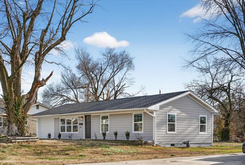 116 E Hadley St, Aurora, MO, 65605-2112 | Card Image