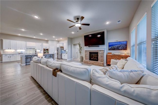 7526 Apache Rd, House other with 4 bedrooms, 3 bathrooms and null parking in Shawnee KS | Image 8