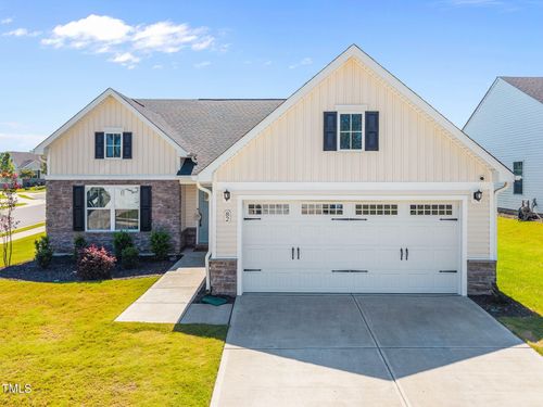82 Coble Farms Pl, Fuquay-Varina, NC, 27526-3591 | Card Image