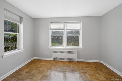 apt-1m-162-21 Powells Cove Blvd, Whitestone, NY, 11357-1424 | Card Image