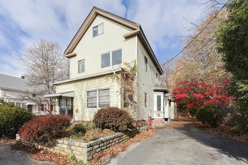 8 Walnut St, Stoneham, MA, 02180-2618 | Card Image