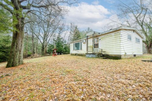 5175 Wayside Path, Stevensville, MI, 49127-1074 | Card Image
