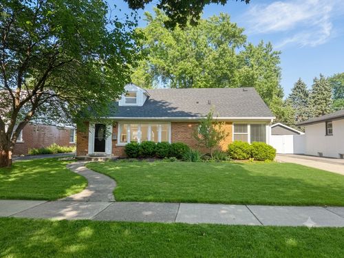 9 Waverly Pl, Mount Prospect, IL, 60056-2244 | Card Image