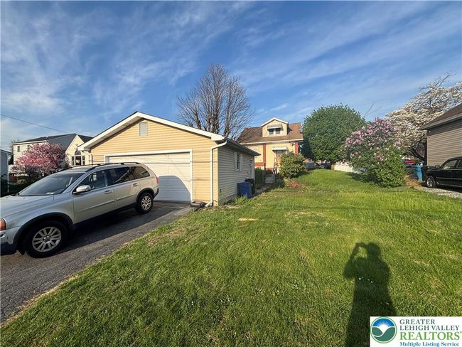 1882 S 2 Nd St, House other with 3 bedrooms, 1 bathrooms and null parking in Allentown PA | Image 9