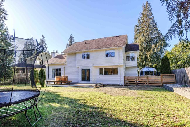 1456 Vernon Drive, House other with 5 bedrooms, 2 bathrooms and 6 parking in Gibsons BC | Image 31