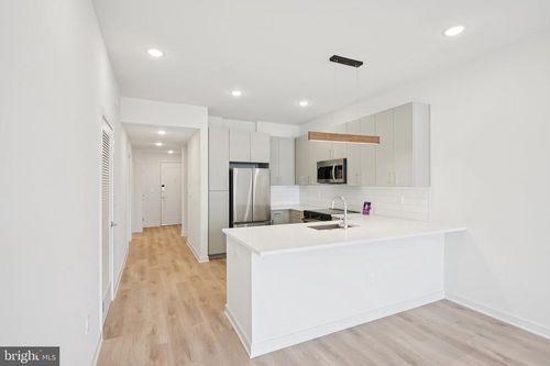 apt-213-23 Rock Hill Rd, BALA CYNWYD, PA, 19004-2060 | Card Image