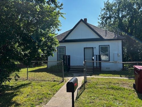 812 N Maxey St, Sherman, TX, 75090-4510 | Card Image