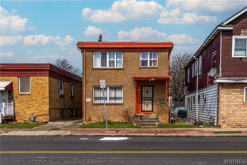 1960 Genesee St, Buffalo, NY, 14211-1820 | Card Image