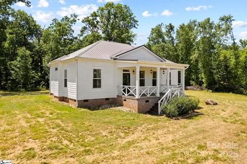 2220 S Blackstock Rd, Landrum, SC, 29356-9793 | Card Image