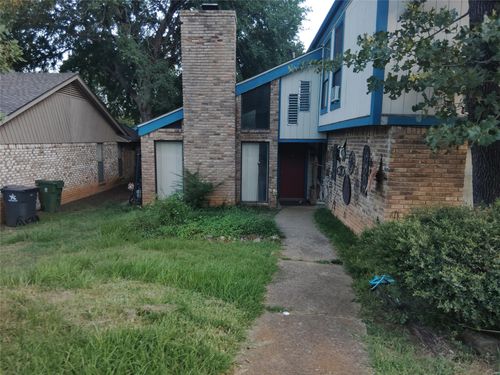 5708 Trails Edge Ct, Arlington, TX, 76017-1131 | Card Image
