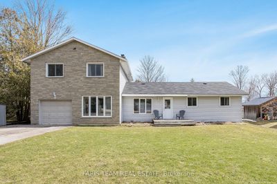 23 Greengables Dr, House other with 4 bedrooms, 2 bathrooms and 9 parking in Oro Medonte ON | Image 2