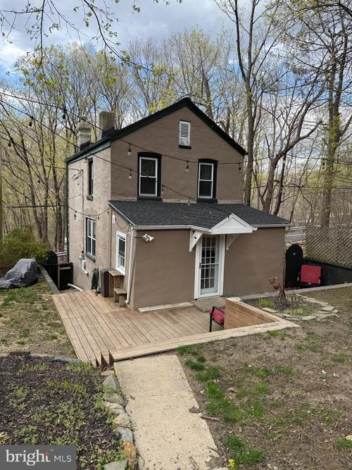 123 Brunswick Ave, Lambertville, NJ, 08530-1116 | Card Image
