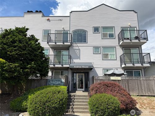 302-124 SW Sw 154th St, Burien, WA, 98166-2348 | Card Image